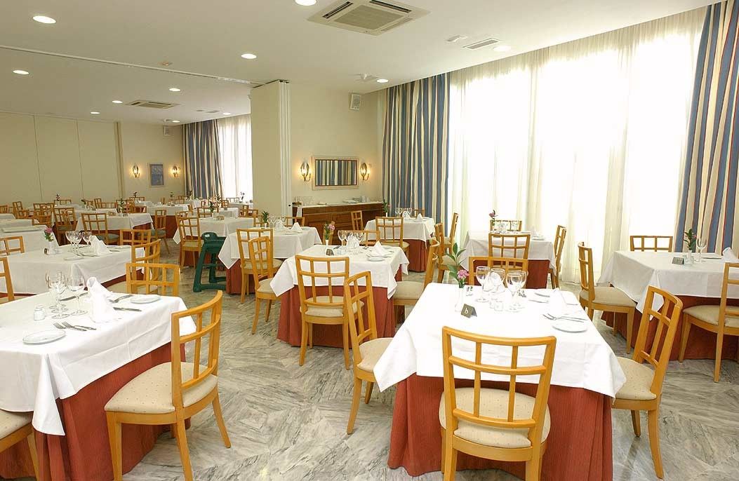 Hotel Costa Conil By Fuerte Group Конил-де-ла-Фронтера Екстериор снимка