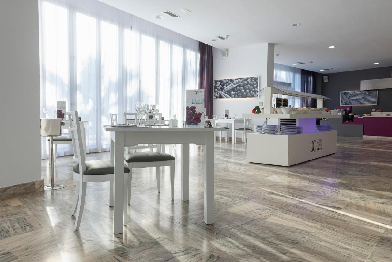 Hotel Costa Conil By Fuerte Group Конил-де-ла-Фронтера Екстериор снимка